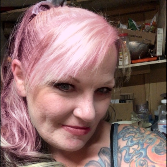 Meet your Posher, Michelle - Picture 1 of 1